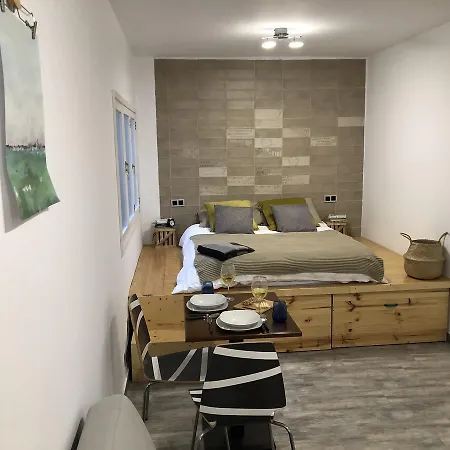 Cozy Studio Apartment